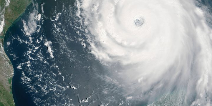 Investing - Hurricanes EOTM - Hero - 2880x1620 - 01 Jul 2022 - V1